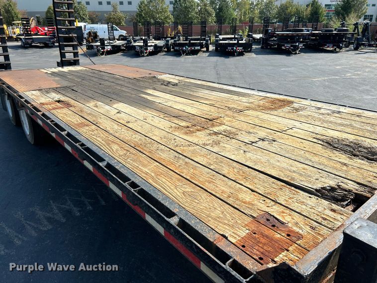 image for item NQ9897 2015 Belshe FB30  equipment trailer