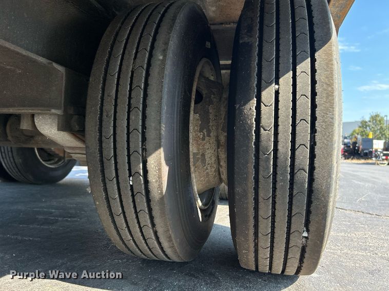 image for item NQ9897 2015 Belshe FB30  equipment trailer