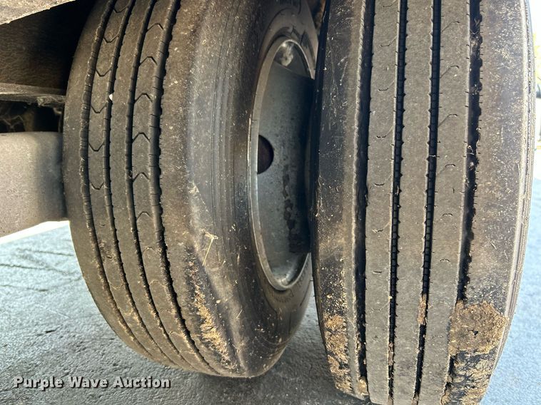 image for item NQ9897 2015 Belshe FB30  equipment trailer