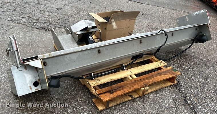 image for item NQ9904 Buyers Salt Dogg  spreader