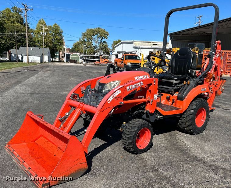 image for item NQ9906 2017 Kubota BX23S  MFWD tractor