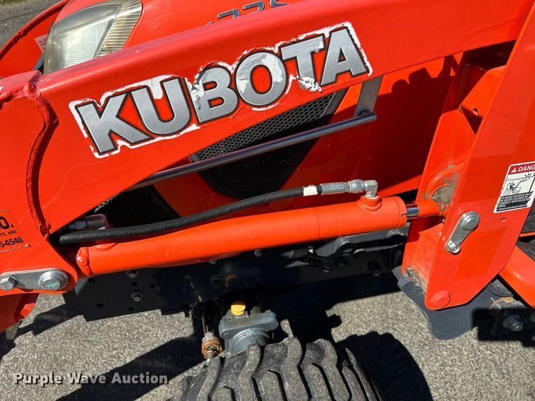 image for item NQ9906 2017 Kubota BX23S  MFWD tractor