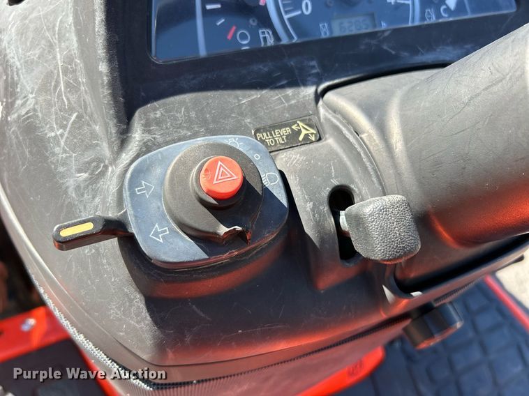 image for item NQ9906 2017 Kubota BX23S  MFWD tractor