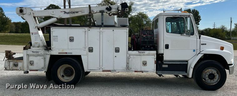 image for item NQ9907 1999 Freightliner FL60  utility / service truck