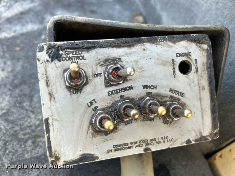 image for item NQ9907 1999 Freightliner FL60  utility / service truck