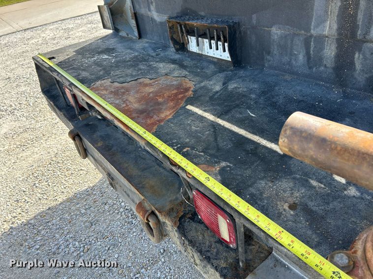 image for item NQ9907 1999 Freightliner FL60  utility / service truck