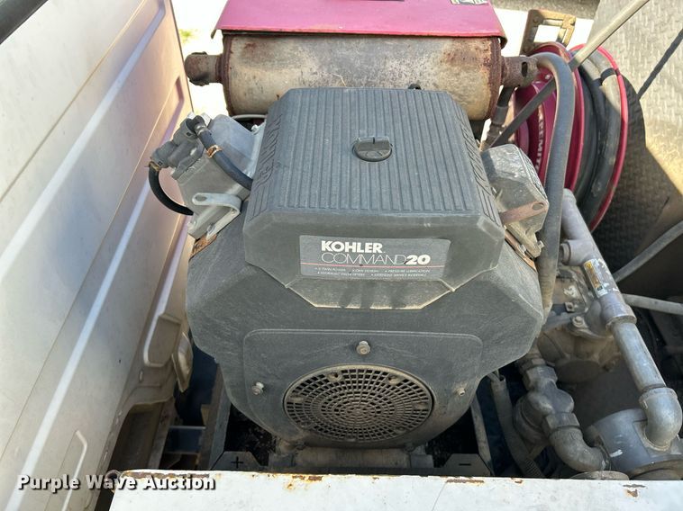 image for item NQ9907 1999 Freightliner FL60  utility / service truck