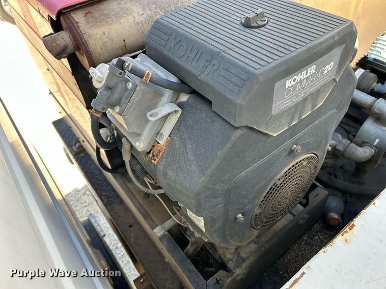 image for item NQ9907 1999 Freightliner FL60  utility / service truck