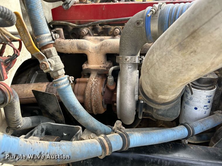 image for item NQ9907 1999 Freightliner FL60  utility / service truck