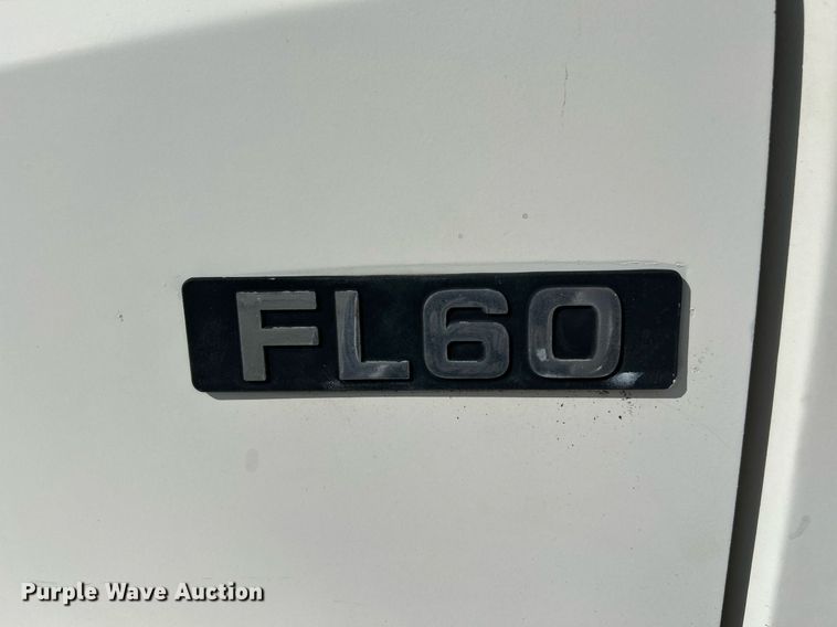 image for item NQ9907 1999 Freightliner FL60  utility / service truck