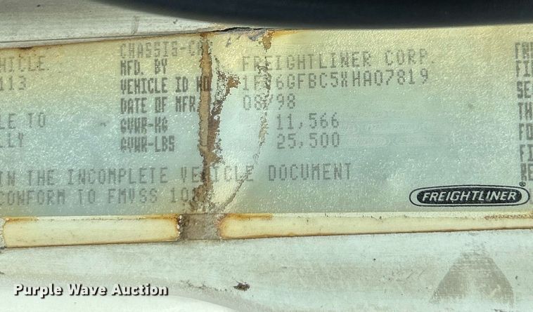 image for item NQ9907 1999 Freightliner FL60  utility / service truck