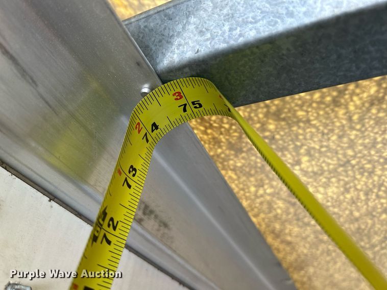 image for item NQ9908 1998 GMC 3500  box truck