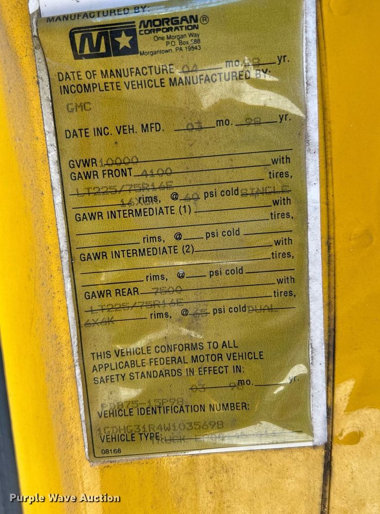 image for item NQ9908 1998 GMC 3500  box truck