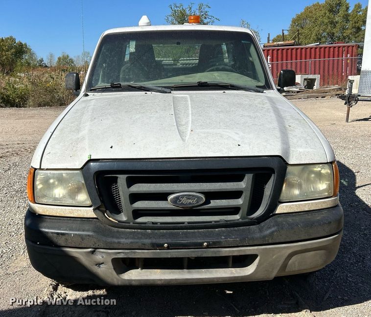 image for item NQ9921 2004 Ford Ranger  SuperCab pickup truck
