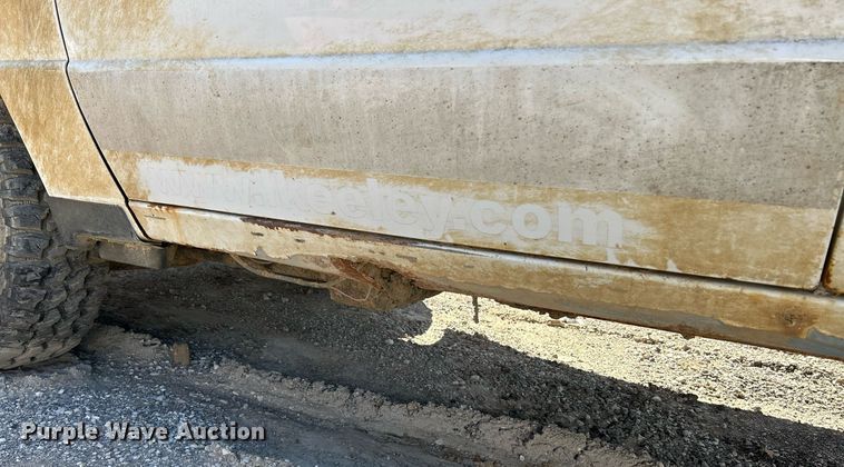 image for item NQ9921 2004 Ford Ranger  SuperCab pickup truck