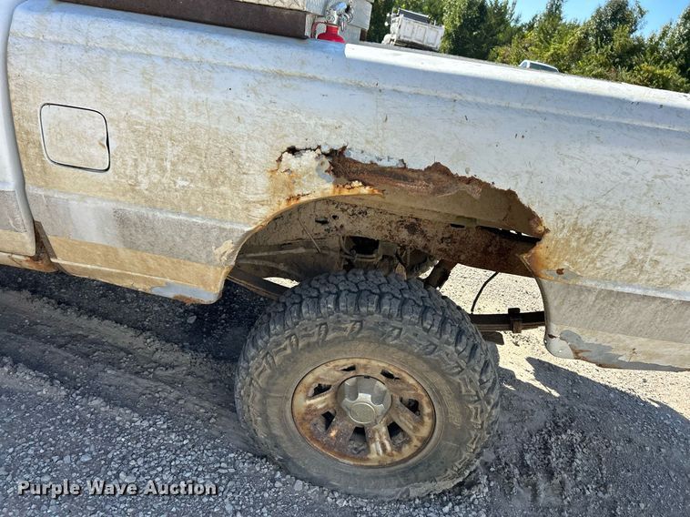 image for item NQ9921 2004 Ford Ranger  SuperCab pickup truck