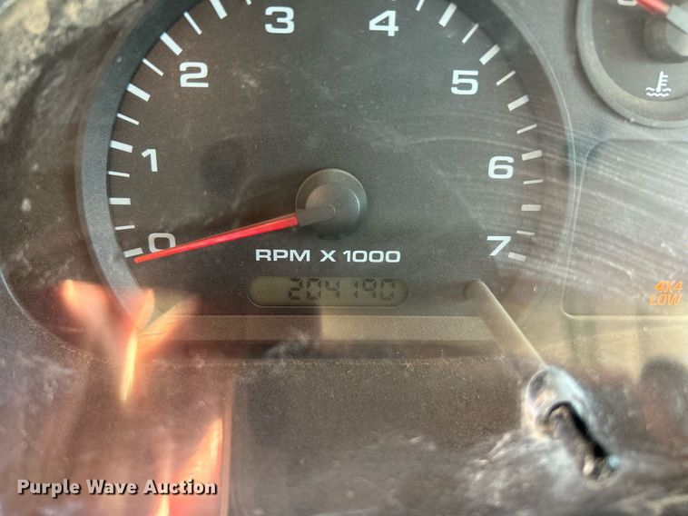 image for item NQ9921 2004 Ford Ranger  SuperCab pickup truck