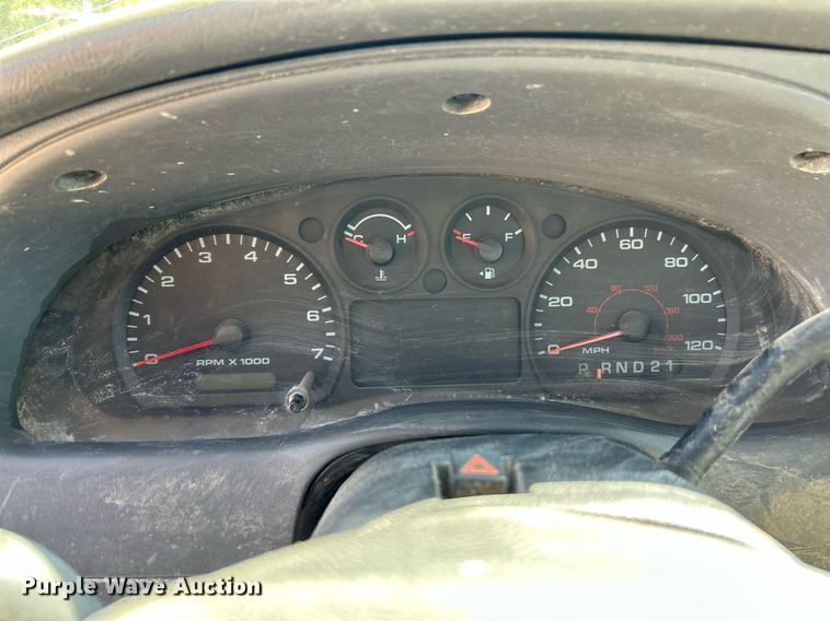 image for item NQ9921 2004 Ford Ranger  SuperCab pickup truck