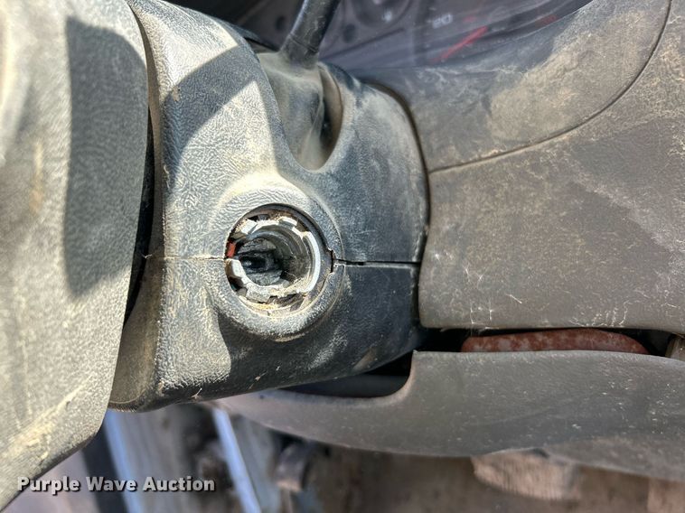 image for item NQ9921 2004 Ford Ranger  SuperCab pickup truck