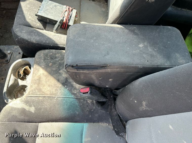 image for item NQ9921 2004 Ford Ranger  SuperCab pickup truck