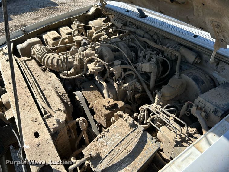 image for item NQ9921 2004 Ford Ranger  SuperCab pickup truck