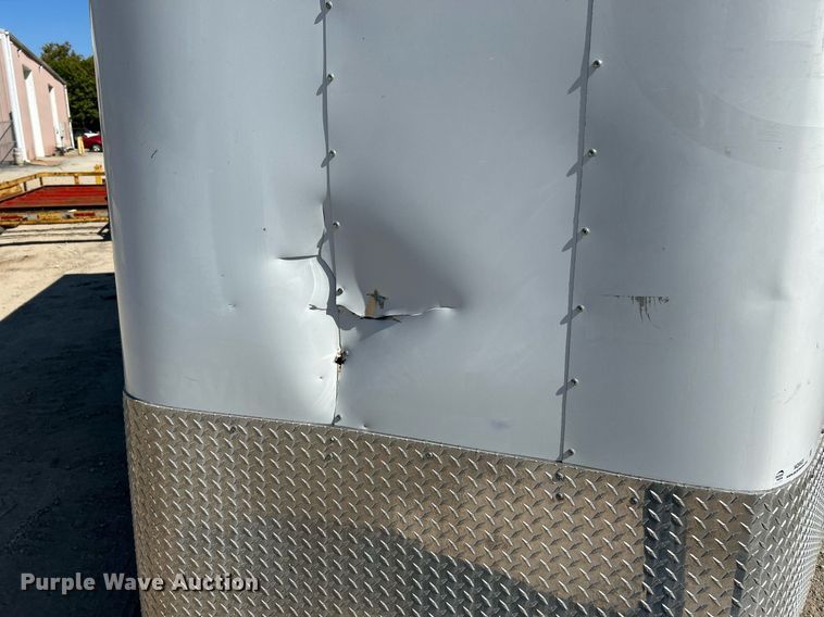 image for item NQ9923 2015 Doolittle FD-304  enclosed cargo trailer