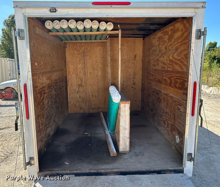 image for item NQ9923 2015 Doolittle FD-304  enclosed cargo trailer