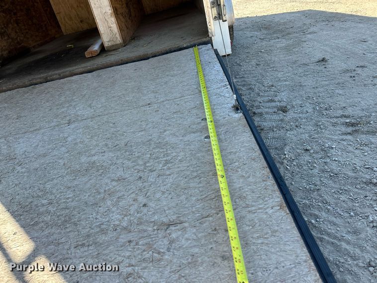 image for item NQ9923 2015 Doolittle FD-304  enclosed cargo trailer