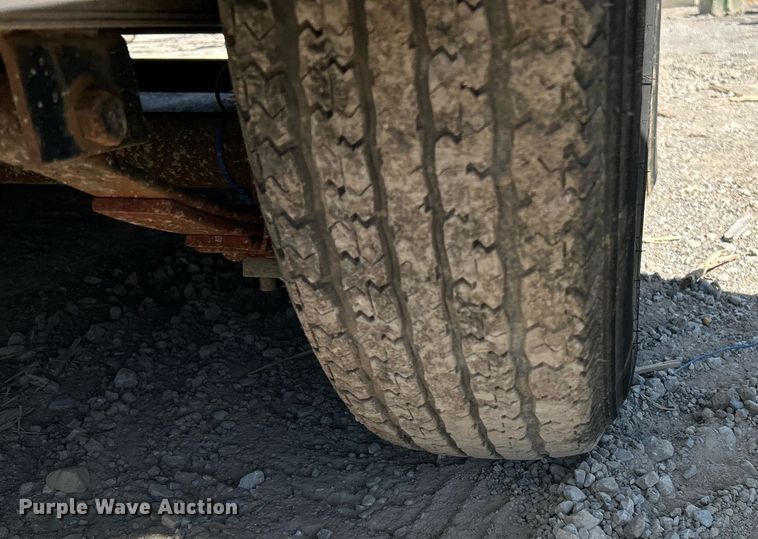 image for item NQ9923 2015 Doolittle FD-304  enclosed cargo trailer