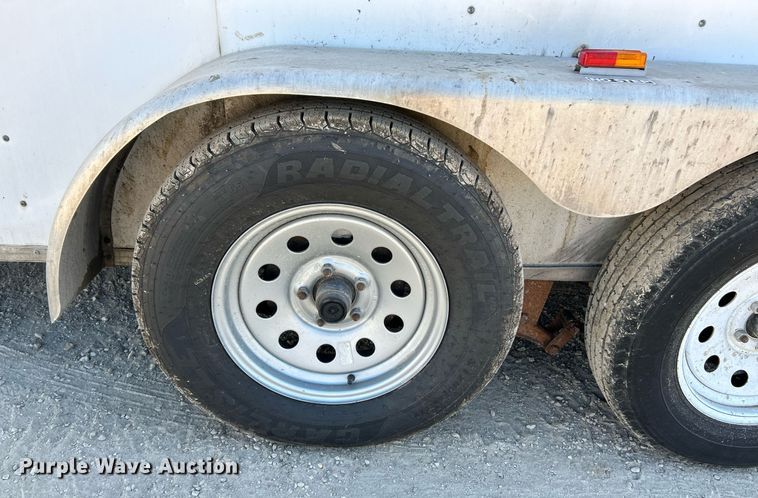 image for item NQ9923 2015 Doolittle FD-304  enclosed cargo trailer