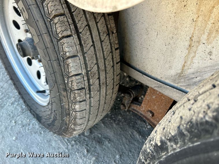 image for item NQ9923 2015 Doolittle FD-304  enclosed cargo trailer