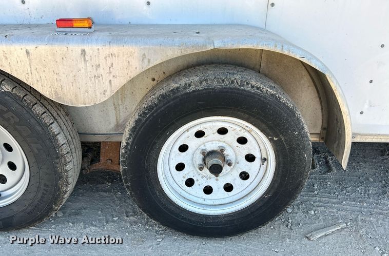 image for item NQ9923 2015 Doolittle FD-304  enclosed cargo trailer