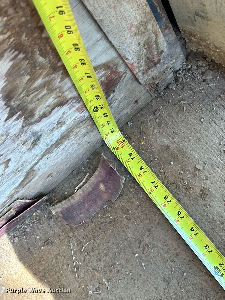 image for item NQ9924 2014 Doolittle FD-304  enclosed cargo trailer