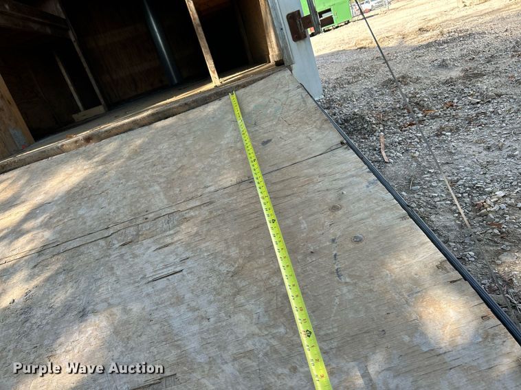 image for item NQ9924 2014 Doolittle FD-304  enclosed cargo trailer