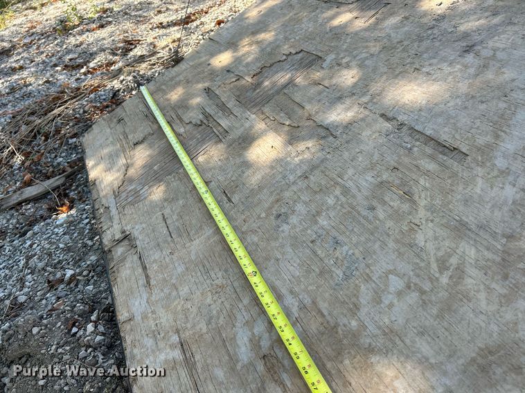 image for item NQ9924 2014 Doolittle FD-304  enclosed cargo trailer