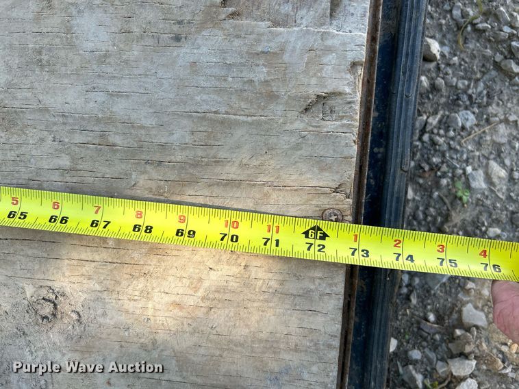 image for item NQ9924 2014 Doolittle FD-304  enclosed cargo trailer