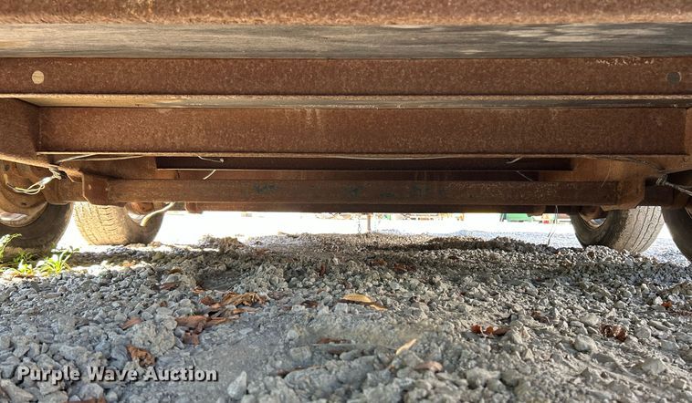 image for item NQ9924 2014 Doolittle FD-304  enclosed cargo trailer