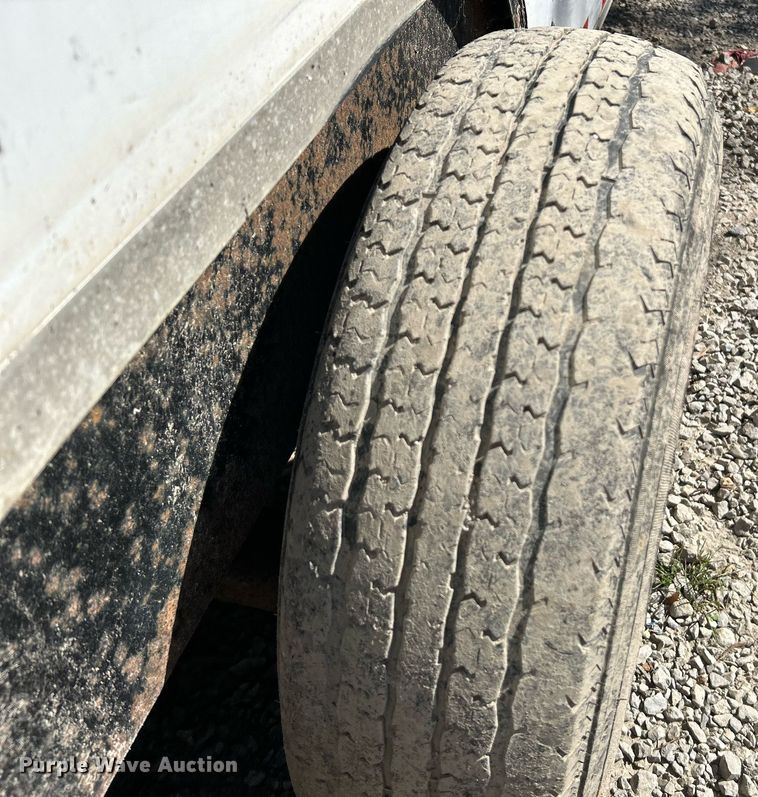 image for item NQ9924 2014 Doolittle FD-304  enclosed cargo trailer