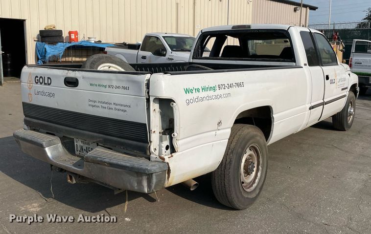 image for item NT9531 2001 Dodge Ram 2500  Quad Cab pickup truck