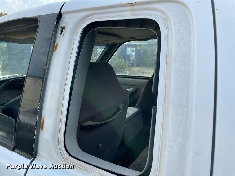 image for item NT9531 2001 Dodge Ram 2500  Quad Cab pickup truck