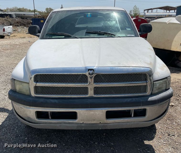 image for item NT9537 2002 Dodge Ram 2500  Quad Cab pickup truck