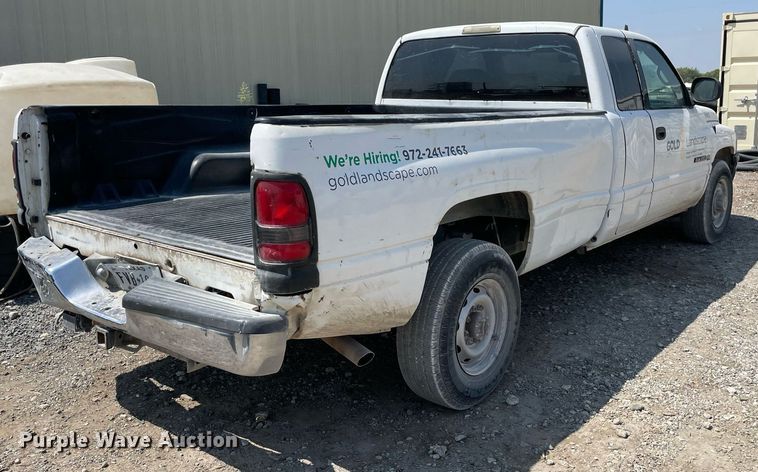 image for item NT9537 2002 Dodge Ram 2500  Quad Cab pickup truck