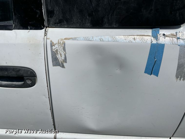 image for item NT9537 2002 Dodge Ram 2500  Quad Cab pickup truck