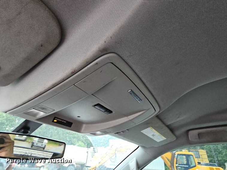 image for item NT9819 2014 Chevrolet Silverado 1500  Crew Cab pickup truck