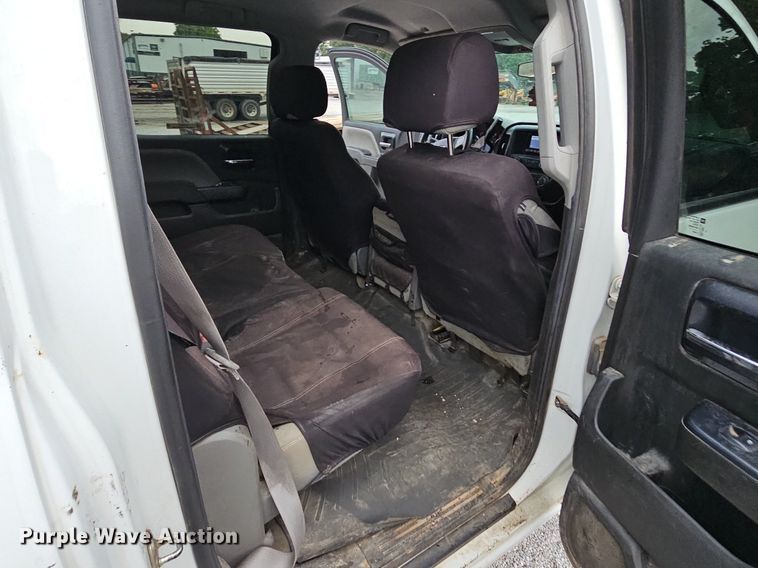 image for item NT9819 2014 Chevrolet Silverado 1500  Crew Cab pickup truck