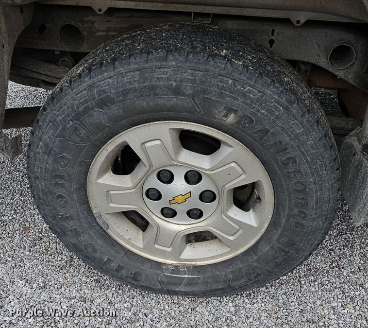 image for item NT9819 2014 Chevrolet Silverado 1500  Crew Cab pickup truck