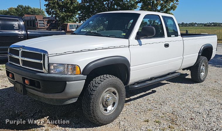 image for item NT9992 1998 Dodge 2500  Club Cab pickup truck