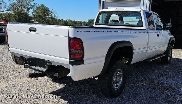 image for item NT9992 1998 Dodge 2500  Club Cab pickup truck