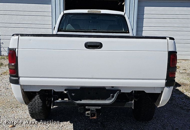 image for item NT9992 1998 Dodge 2500  Club Cab pickup truck