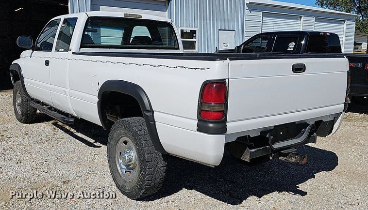 image for item NT9992 1998 Dodge 2500  Club Cab pickup truck